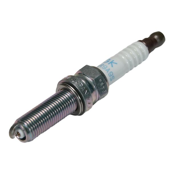 Spark plug NGK SILMAR9A9S iridium resistor, 26,5mm long thread reach plug Ø 10,0mm, 6213