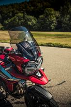 MRA touring przednia szyba TM z ABE