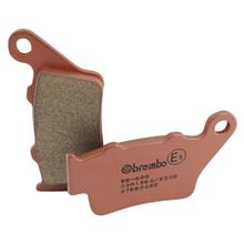 Remblokken Brembo 07BB02SD gesinterd metaal achterkant met goedkeuring voor Husaberg FE FS, Husqvarna CR SM S SMS 2T TC TE i WR WRE 125 - 900 ccm bouwjaar 1993 - 2025
