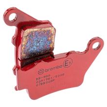Pastiglie dei freni Brembo 07BB02SP metallo sinterizzato posteriore con omologazione per Husaberg FE FS, Husqvarna CR SM S SMS 2T TC TE i WR WRE 125 - 900 ccm Anno 1993 - 2025