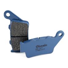 Remblokken Brembo 07BB02TT koolstofkeramiek voorkant & achterkant met goedkeuring voor Husaberg FE FS, Husqvarna CR SM S SMS 2T TC TE i WR WRE 125 - 900 ccm bouwjaar 1993 - 2025