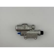 Cilindro de freno de pie Brembo 10850560 PS13 plateado