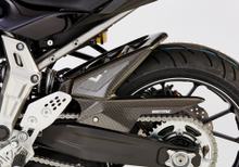 Copriruota posteriore Bodystyle in plastica ABS look carbonio con omologazione per Triumph Street Triple R RS S 660 / 765 ccm anno 2019 - 2022, Triumph Street Triple R RS S 660 anno 2019 - 2022