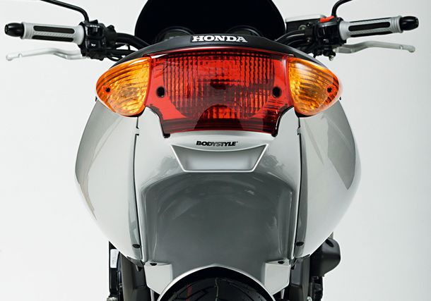 Achterklep carrosserie ABS kunststof ongelakt voor Honda CB SF X11 1100 ccm bj. 2003