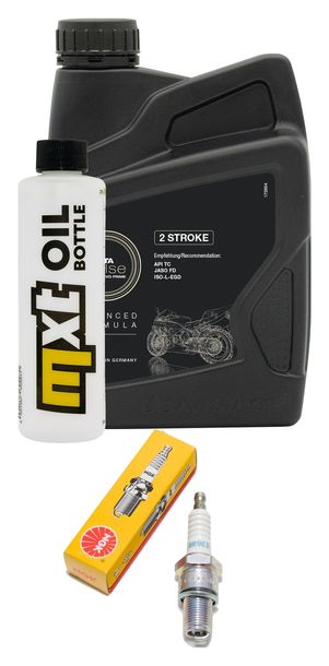 Inspektionspaket 1L 2-Takt-Öl + 1x Zündkerze für Derbi Boulevard 50 ccm