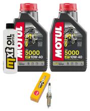 Kit d'inspection 2L 10W-40 + filtre à huile + 1x bougie pour KTM Duke 125 ccm Année 2011 - 2015