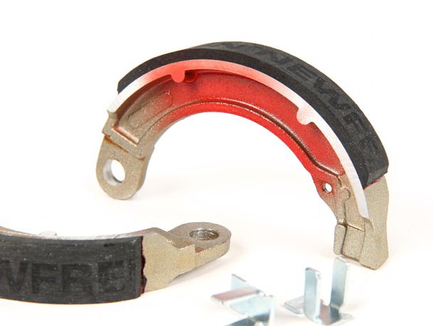 Mâchoires de frein BGM 127x20mm arrière pour frein à tambour BGM5310 8 pouces 1 support pour Vespa Wideframe V1T à V15T (h), V30T à V33T (h), VM (h), VN (h), VL (h), VB (h), VNA1T-VNA2T (h), VNB1T à VNB3T (h), VBA1T (h), VBB1T (h)