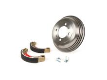 Brzdový buben BGM zadní 8" včetně brzdových čelistí, 2 upevnění litina - pro Vespa VNB4T až VNB6T, VBB2T