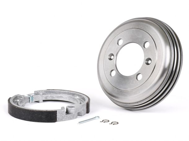 Tambour de frein avant BGM 8" avec mâchoires de frein, 1 support en fonte pour Vespa Wideframe V1-15, V30-33, VU, VM, VN, VL, VB, VBA1T, VBB1T, VNB2T, VNB3T, VNA, ACMA, Hoffmann