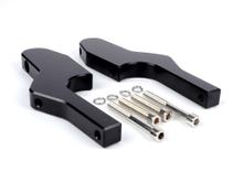 Adattatore poggiapiedi Sozius Moto Nostra CNC nero lucido per Vespa GT/GTL/GTS/GTV 125-300 fino al 2023
