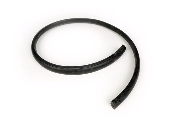 Panneau latéral en caoutchouc BGM gauche noir pour Vespa PX, Vespa T5 125ccm