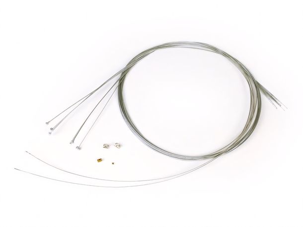 Trekset BGM universeel intern voor Vespa Lambretta, 2x Ø 1,9x2100mm nippel peer type, gebruikt als koppelingskabel / remkabel voor, 2x Ø 1,6x2100mm nippel Ø 5,5x7mm, gebruikt als schakelkabel, 1x Ø 1,2x2500mm nippel Ø 5,5mm