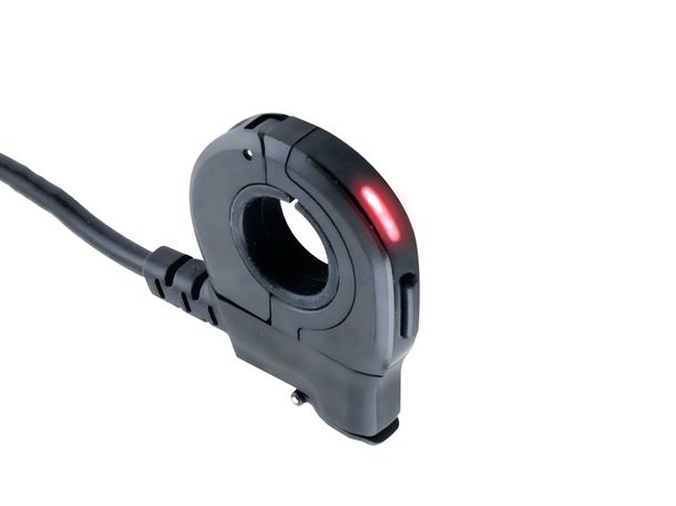 Daumenschalter Koso mit USB-QC 3.0 Ladegerät Anschluss