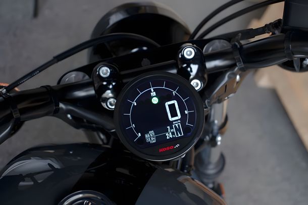Tachometer Koso DL 04 B für Yamaha Bolt 2022 – Bild 4