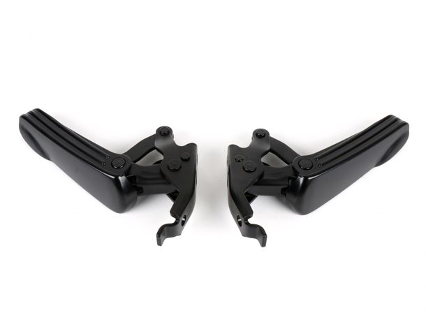 Fußrasten-Set Moto Nostra / schwarz glänzend für Vespa GT, GTL, GTS 125-300, GTV bis 2023