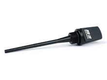 Šroub pro nalévání oleje s měrkou Moto Nostra CNC pro Vespa GTS HPE 300, GTS Super 125, GTS Super HPE 300, GTS Super Sport 125, GTV HPE 300, Piaggio Beverly 125-300, Piaggio MP3 300, MP3 HPE 300, MP3 Yourban 300, Piaggio X10 125