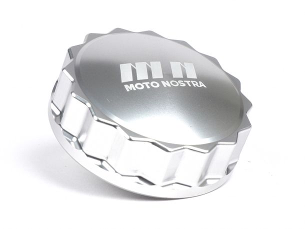 Tankdeckel Moto Nostra CNC für Vespa GTS 125-300, GTS HPE 300, GTS Super 125-300, GTS Super Sport 125-300, GTV 300, GTV HPE 300, LX 125-150, Primavera 50-150, S 125, Sprint 50-150, SXL 125-150, VX 150, VXL 125-150, Aprilia SR Motard 50, Pia