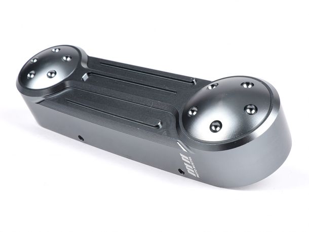 Capa do braço oscilante Moto Nostra CNC, para Vespa GT 125, GT 200, GT 60, GT L 125, GT L 200, GTS 125, GTS Super 125, GTS 300, GTV 125, GTV 300, LT 125, LT 150, LX 50-150, LXV 50-125, Primavera 50-150, S 50-150, Sprint 50-150, 946, ET2 50 