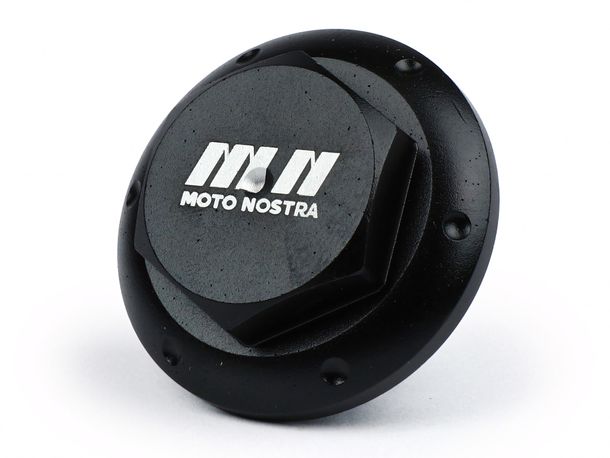 Moto Nostra CNC-olieaftapplug voor alle Piaggio Leader 125-200cc, LEM 125-150cc, HE 125-150cc, iGet 125-150cc, Quasar/HPE 250-300cc, Master 400-500cc