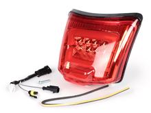 Rücklicht inkl. Rahmen Moto Nostra LED 'Boulder' rot für Vespa GTS (2019-2022) GTS125 iGet / GTS300 HPE / GTS SUPER 125 / 300 HPE / GTS SUPERSPORT 125 / 300 / GTS SUPERTECH 125 / 300 HPE
