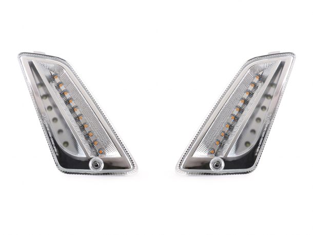 Blinker-Set Moto Nostra vorne dynamisches LED Lauflicht, Tagfahrlicht, E-Prüfzeichen für Vespa GT, GTL, GTV, GTS 125-300, HPE, Supertech (2019-2022)