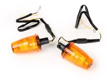 Blinker-Set Moto Nostra Lenkerblinker LED, 12V, E-Prüfzeichen, für Vespa V50, 50SS, 50SR, 50 Sprinter, 90SS, 90 Racer, PV125, ET3, Sprint150, Rally180 / 200