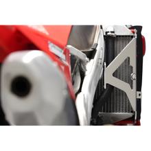 Protetor de Radiador AXP Alumínio 4mm preto para Honda CRF R RX 250 / 450 ccm Ano 2021 - 2024