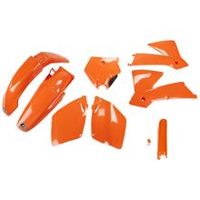 Kit opláštění UFO PLAST 9-dílná sada opláštění z plastu s krytem vidlic pro KTM SX 125 - 450 ccm r.v. 2003