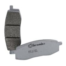 Remblokken Brembo 07YA13SX gesinterd metaal voor & achter
