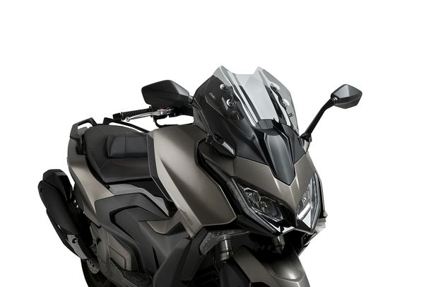 Windschild Puig V-Tech Line Sport-Scheibe 365 x 385 mm mit ABE für Kymco AK550 Premium Bj. 2024 - 2026