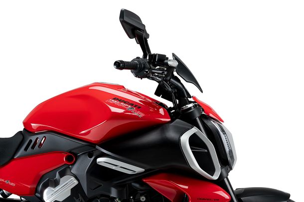 Puig New Generation Sport Plus für Ducati DIAVEL V4 Mattschwarz – Bild 2