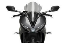 Větrolam Puig Z-Racing-scheibe 390 x 305 mm s ABE pro Triumph Daytona 660 r. v. 2024 - 2025