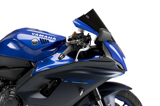 Puig Z-Racing-Scheibe für Yamaha YZF-R6, YZF-R6 RACE, YZF-R7 Stark getönt – Bild 3