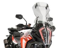 Parabrezza Puig Touringscheibe con visiera 490 x 420 mm con omologazione ABE per KTM 1290 Super Adventure R, 1290 Super Adventure S anno 2017 - 2020