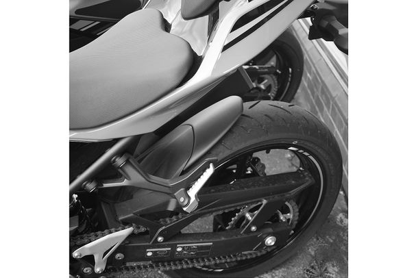 Kotflügelverlängerung Puig Mattschwarz für Kawasaki Ninja 400, Z400, Z500, Ninja 500, Z500 SE Bj. 2018 - 2026