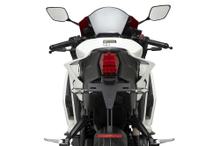 Uchwyt tablicy rejestracyjnej Puig Czarny dla Yamaha YZF-R3 rocznik 2025 - 2026