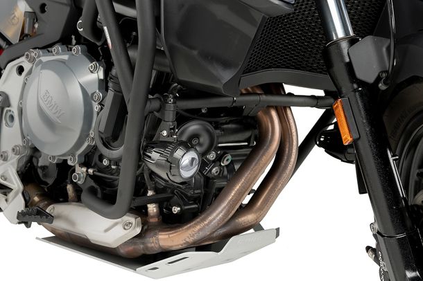 Faróis auxiliares Puig Beam 3.0 acessórios preto 136 x 95 mm para Triumph Bonneville T100, BMW R1200GS, Honda NC750X, Yamaha XJR1300, Ducati Scrambler Icon, Kawasaki Versys 650, Harley Davidson Sportster 1200 Custom XL1200C, KTM 1290 Sup
