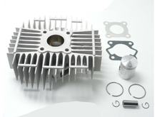 Kit cilindro completo in alluminio 50ccm, alesaggio 40mm, attacco scarico 32mm, distanza fori 48mm, distanza prigionieri 55mm per Kreidler Florett RS, Mustang