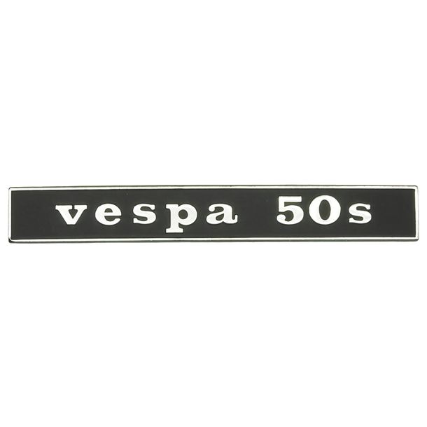 Emblem / Schriftzug CIF " vespa 50 s " schwarz hinterlegt für Vespa 50s - 2 Pins 132x17mm Lochabstand 110mm