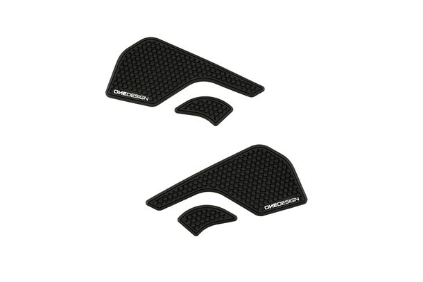 Boční kryty nádrže Puig Černé pro Triumph Tiger Explorer XCX, Tiger Explorer XCA, Tiger 1200 XRX LOW Rok výroby 2015 - 2021