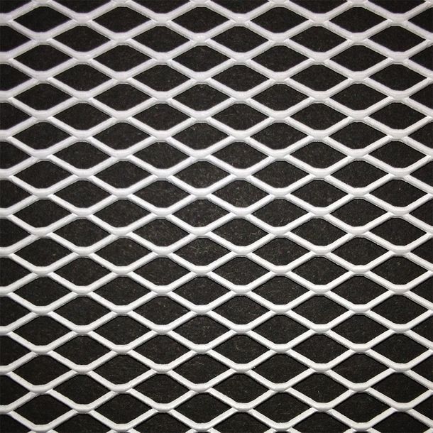 Racinggitter STR8 strong quality, 30x30cm, feiner Lochabstand, weiß