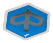 Emblema " Piaggio " autoadhesivo de 6 esquinas 27x31 mm Ref. 295596