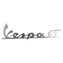 Emblema / Emblema "Vespa G. T." para Vespa 125 GT VNL2 - 3 pins 145 mm espacio entre los orificios 160x45mm