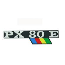 Emblem / Schriftzug " PX 80 E " bunt für Seitenhaube Vespa PX 80 E Lusso - 2 Pins 130x33mm Lochabstand 105mm