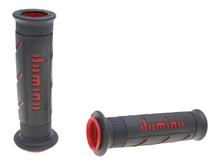 Set di impugnature On-Road Domino A250 nero/rosso con estremità aperte