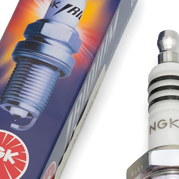 Kit De 2 Bougies NGK BR8HIX Iridium - Filetage 14mm, Longueur 12.7mm, écart 0.75mm - Neuf