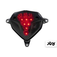 Luz traseira STR8 Linha Preta Led incluindo função de pisca-sinal Aerox / Nitro a partir de 2013 com homologação para via pública.