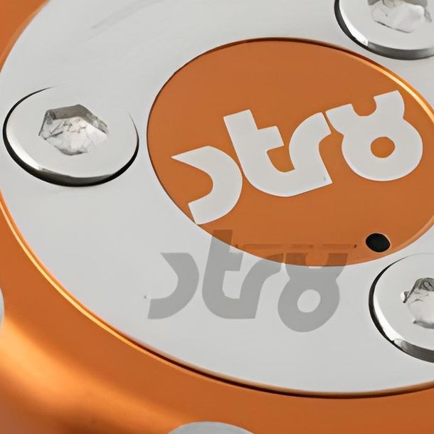 Tankdeckel STR8 CNC RACING Yamaha / MBK Roller Derbi Senda orange – Bild 2