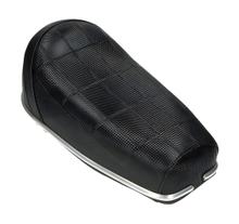 Assento pequeno universal com aparência de carbono para Puch Maxi