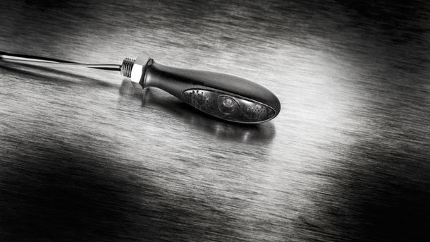 Clignotant Kellermann Micro S noir foncé teinté pour l'avant et l'arrière